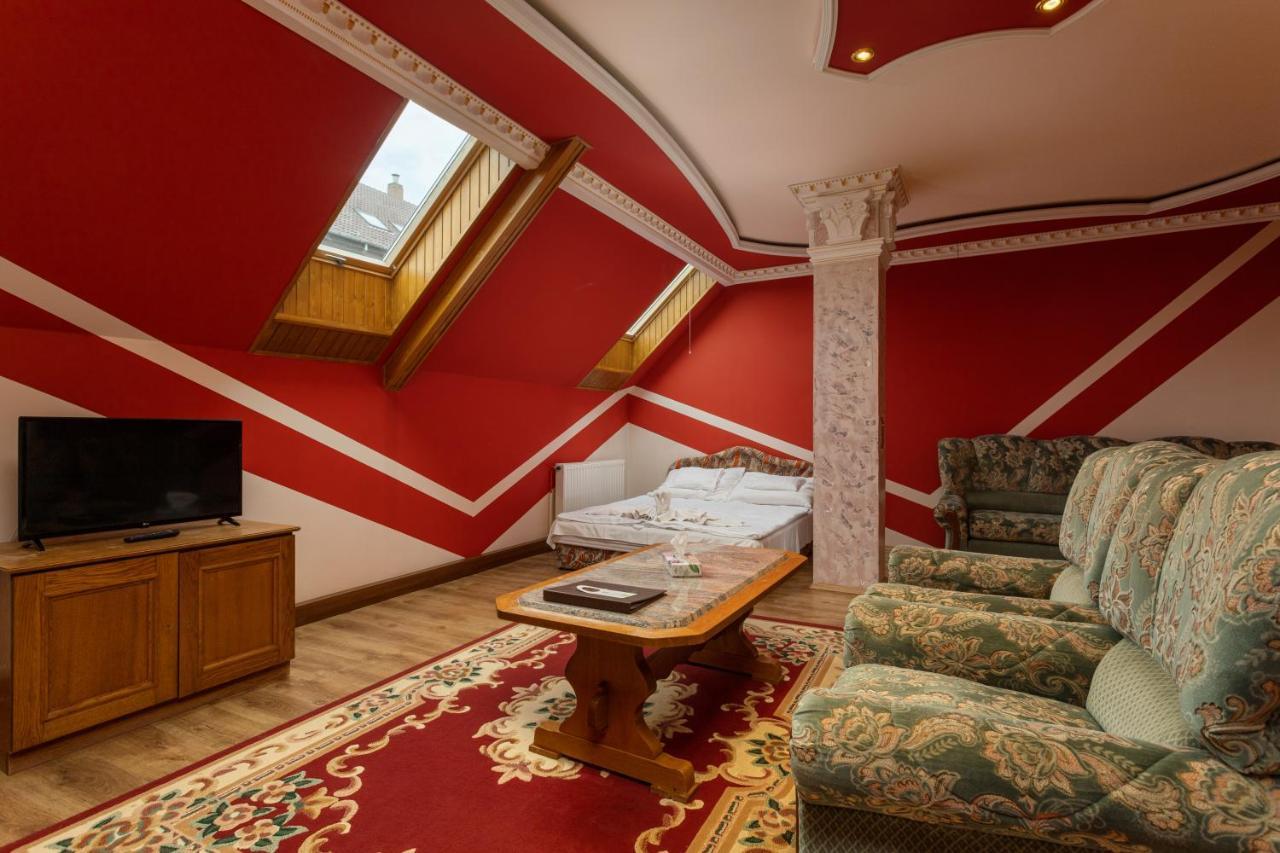 Illes Hotel Σέγκεντ Εξωτερικό φωτογραφία