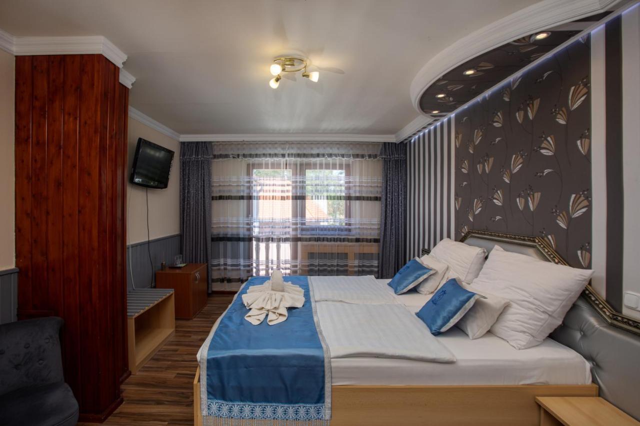 Illes Hotel Σέγκεντ Εξωτερικό φωτογραφία