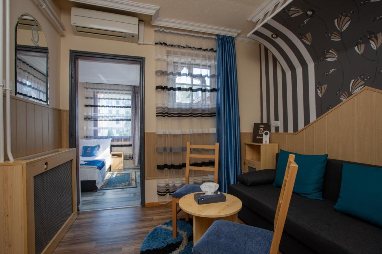 Illes Hotel Σέγκεντ Εξωτερικό φωτογραφία