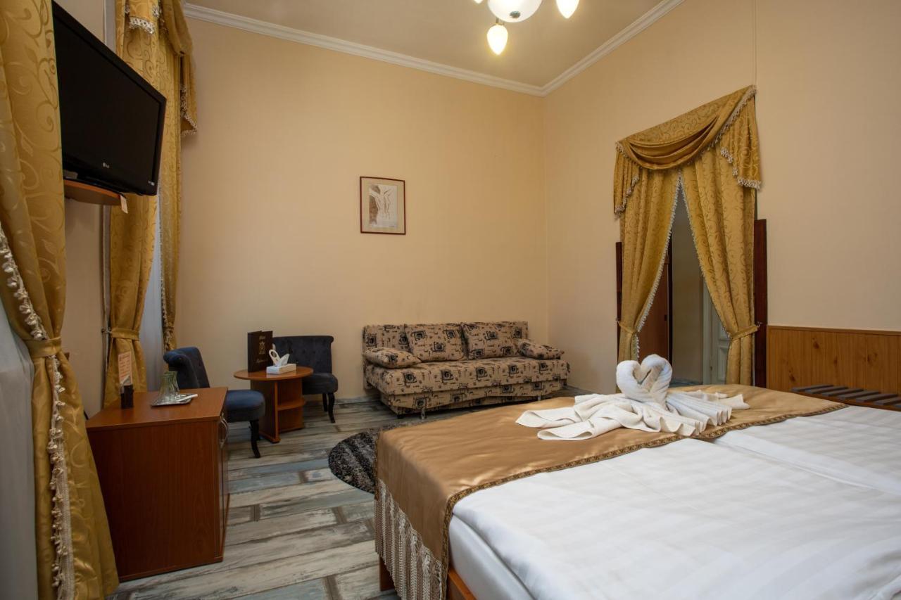 Illes Hotel Σέγκεντ Εξωτερικό φωτογραφία