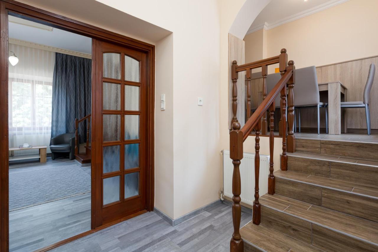 Illes Hotel Σέγκεντ Εξωτερικό φωτογραφία