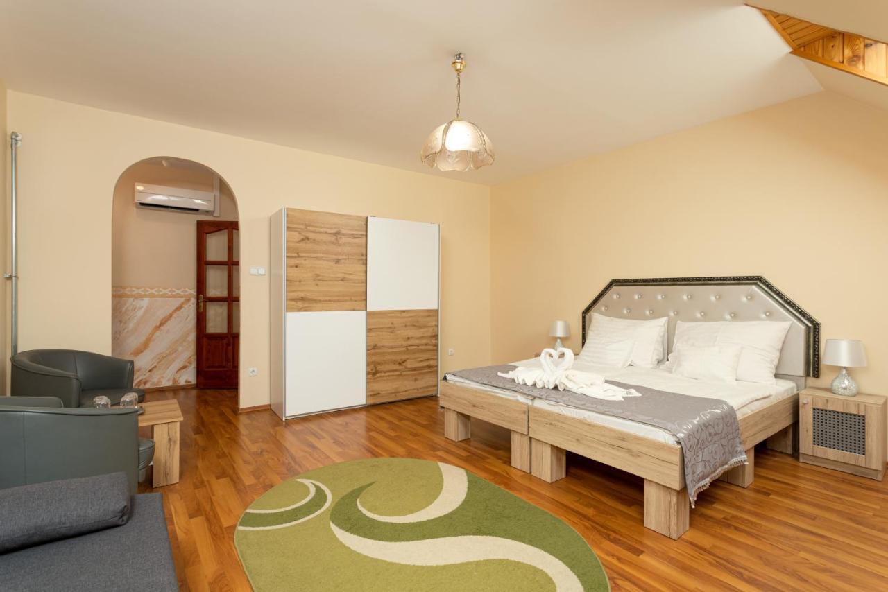 Illes Hotel Σέγκεντ Εξωτερικό φωτογραφία