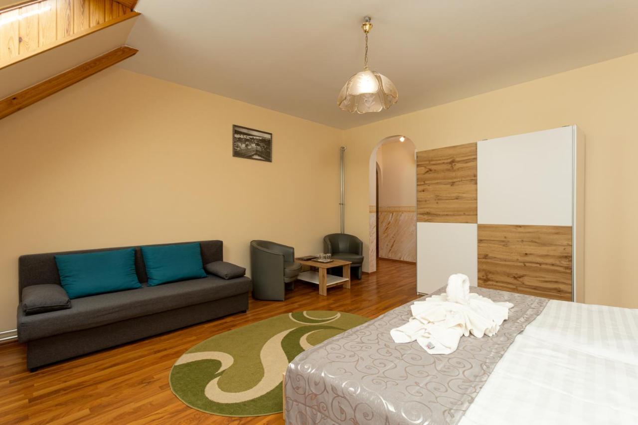 Illes Hotel Σέγκεντ Εξωτερικό φωτογραφία