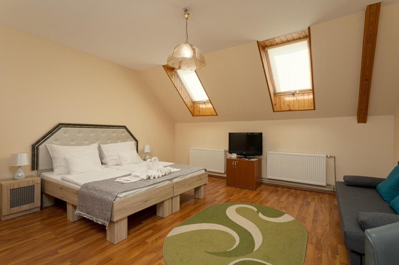 Illes Hotel Σέγκεντ Εξωτερικό φωτογραφία